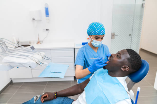Best Holiday Emergency Dentist in Pinehurst, TX